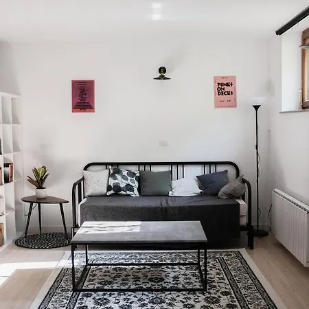 Cozy Hideout Apartmán